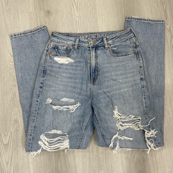 Women’s Jeans - Picture 2 of 3